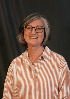 Vicki Piersall headshot